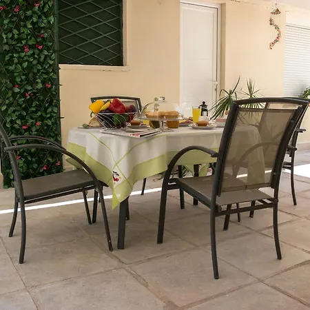 Alexandra Near Chania Center Appartamento *